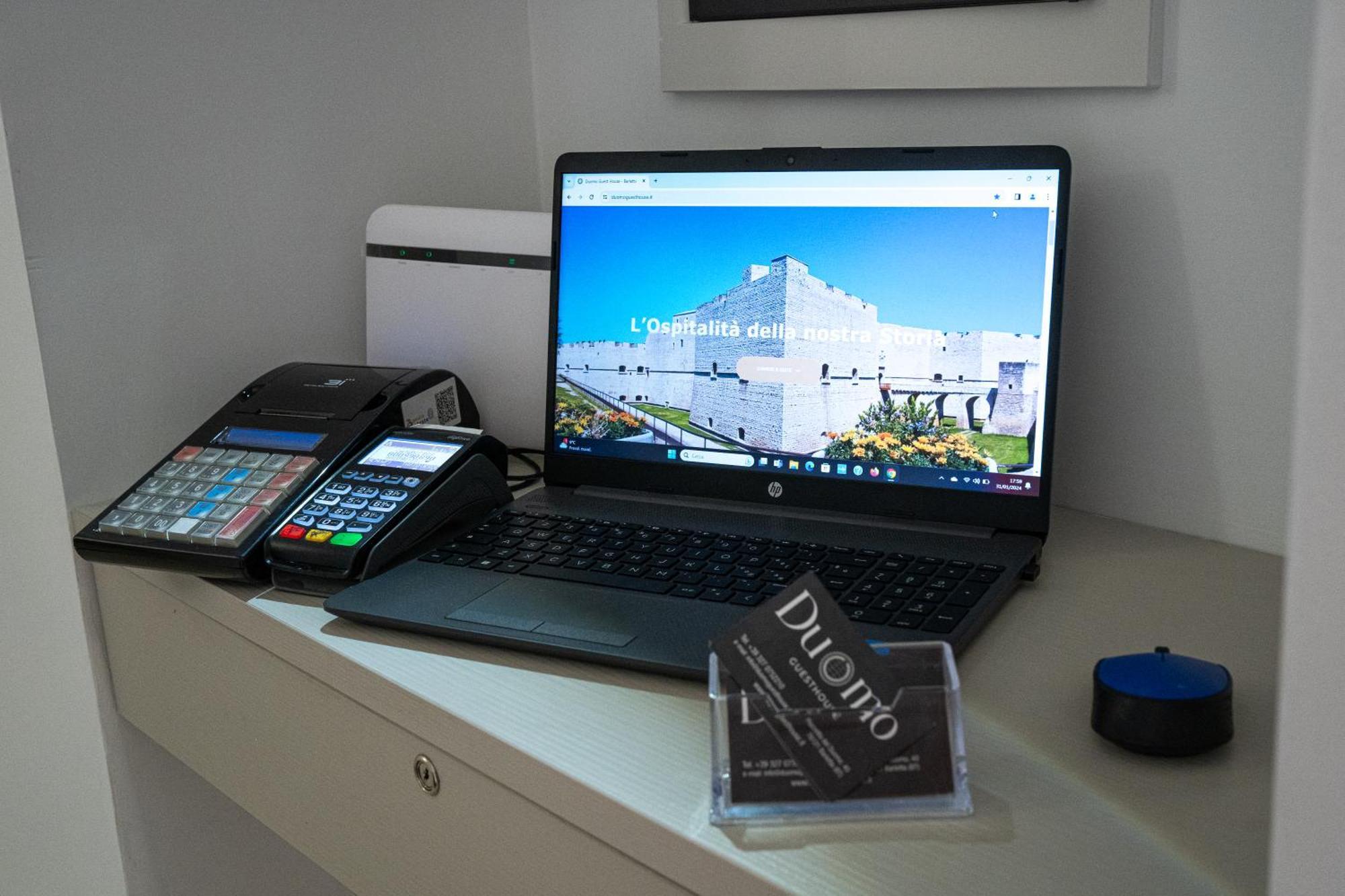 Duomo Guest House บาร์เลตตา ภายนอก รูปภาพ
