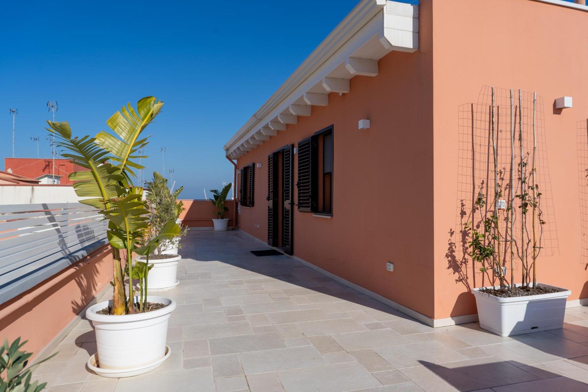 Duomo Guest House บาร์เลตตา ภายนอก รูปภาพ