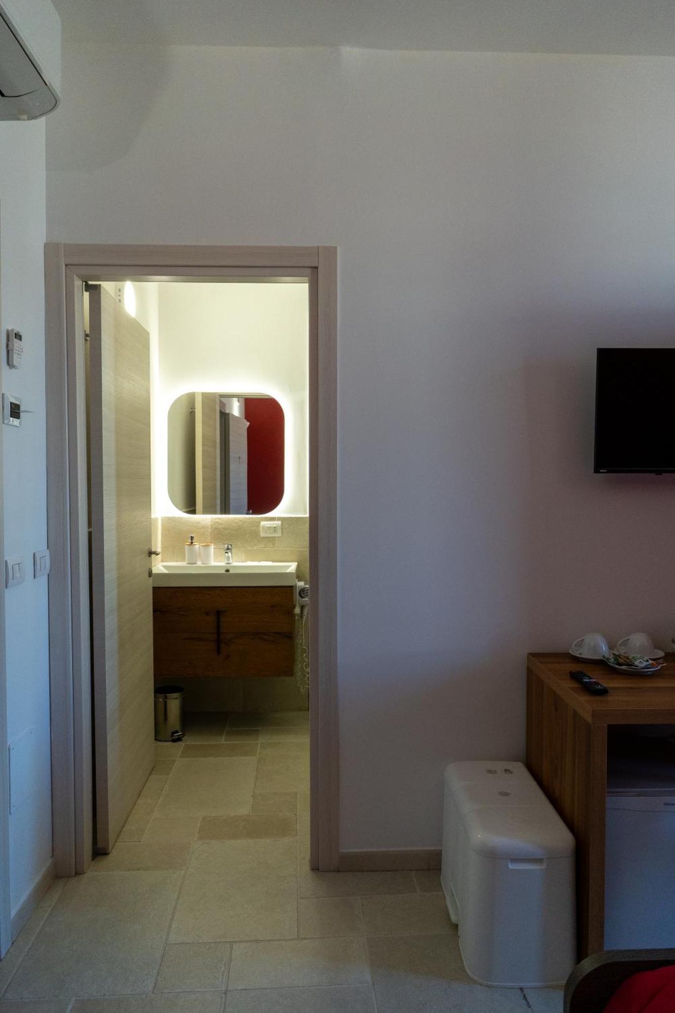 Duomo Guest House บาร์เลตตา ห้อง รูปภาพ