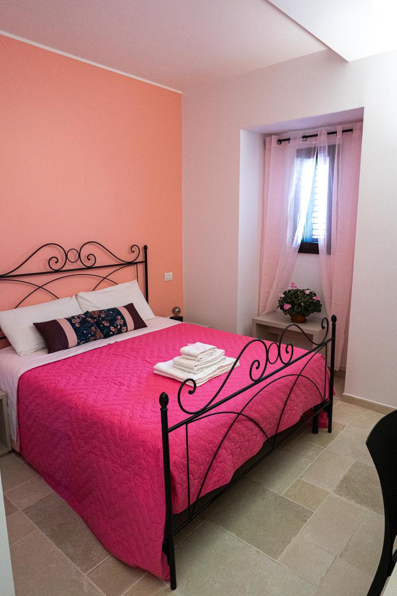 Duomo Guest House บาร์เลตตา ห้อง รูปภาพ