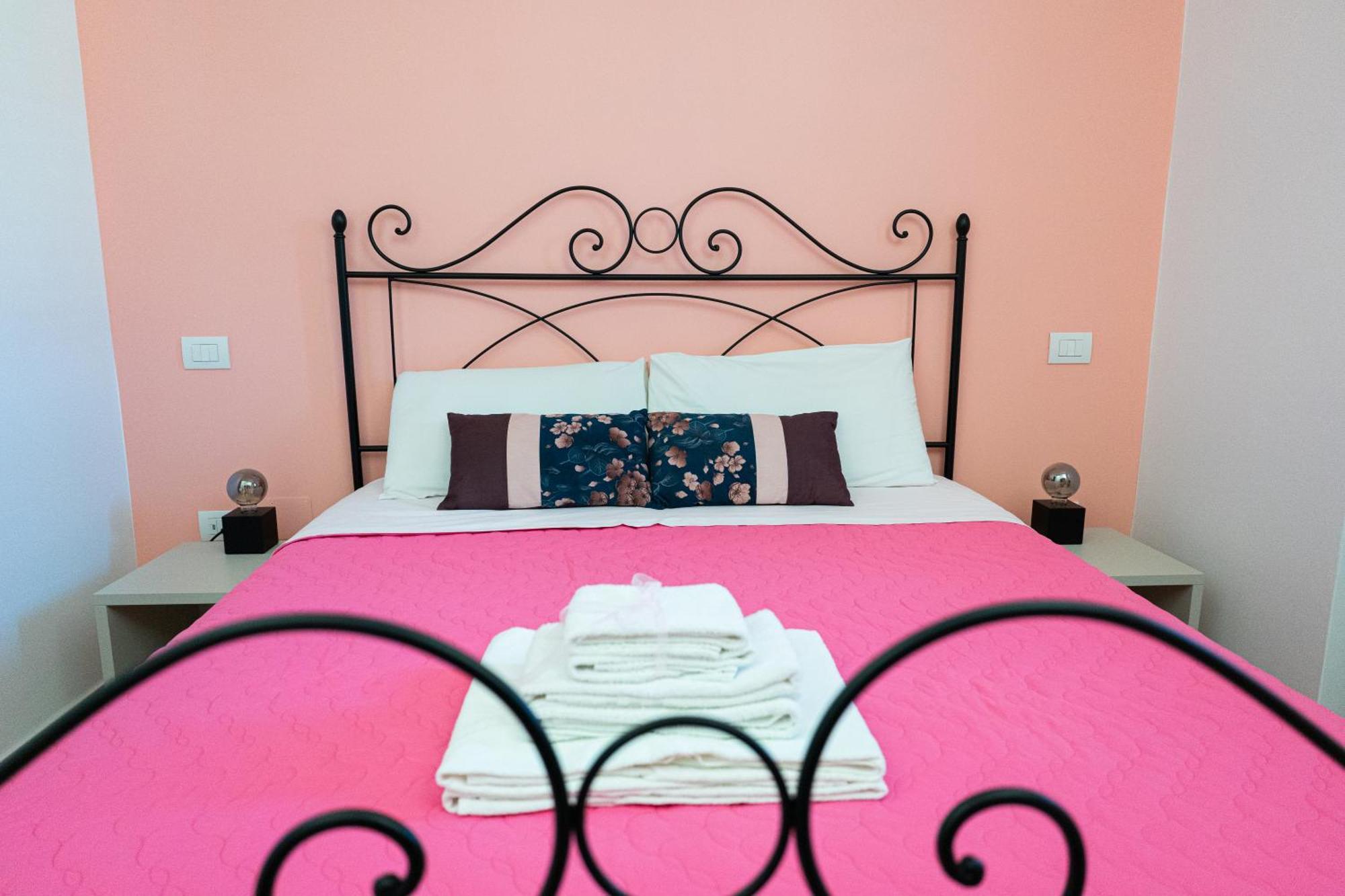 Duomo Guest House บาร์เลตตา ห้อง รูปภาพ